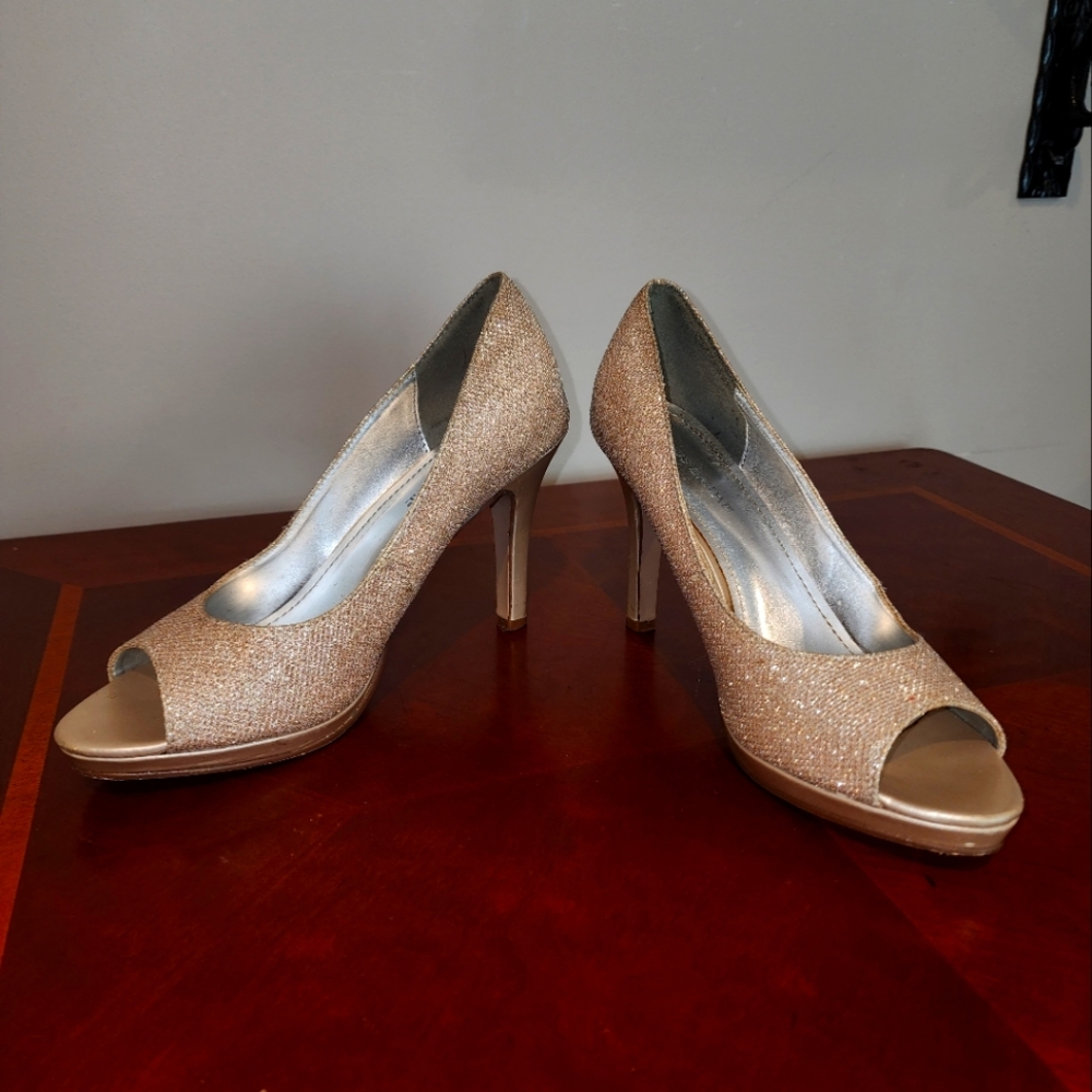David's Bridal Rochelle Shimmer High Heels